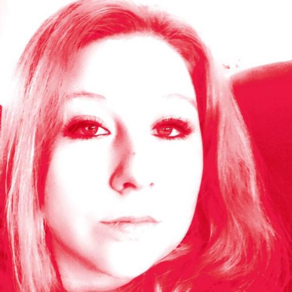 Meet your Posher, Mercedes - Picture 1 of 1